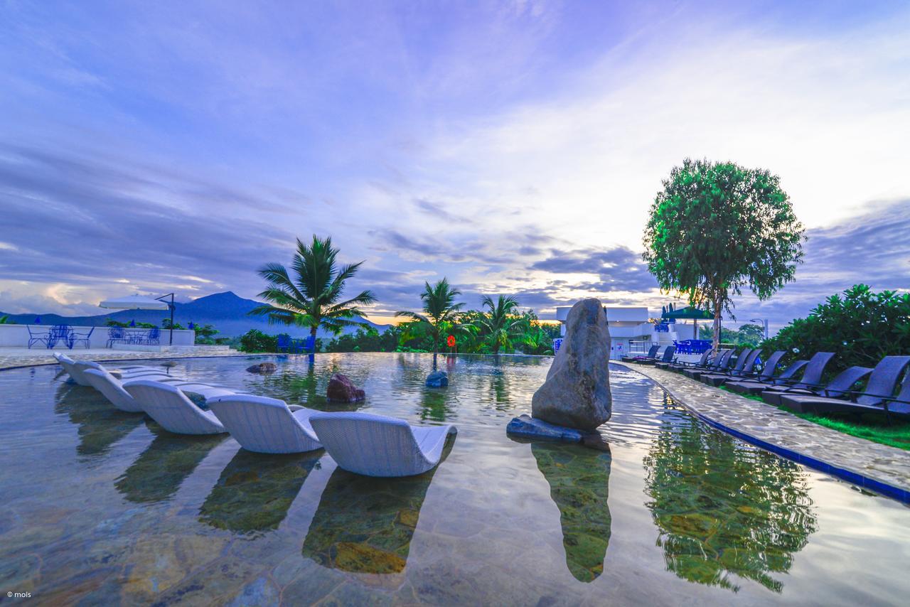 Ai World Park And Resorts Bacungan Exterior photo